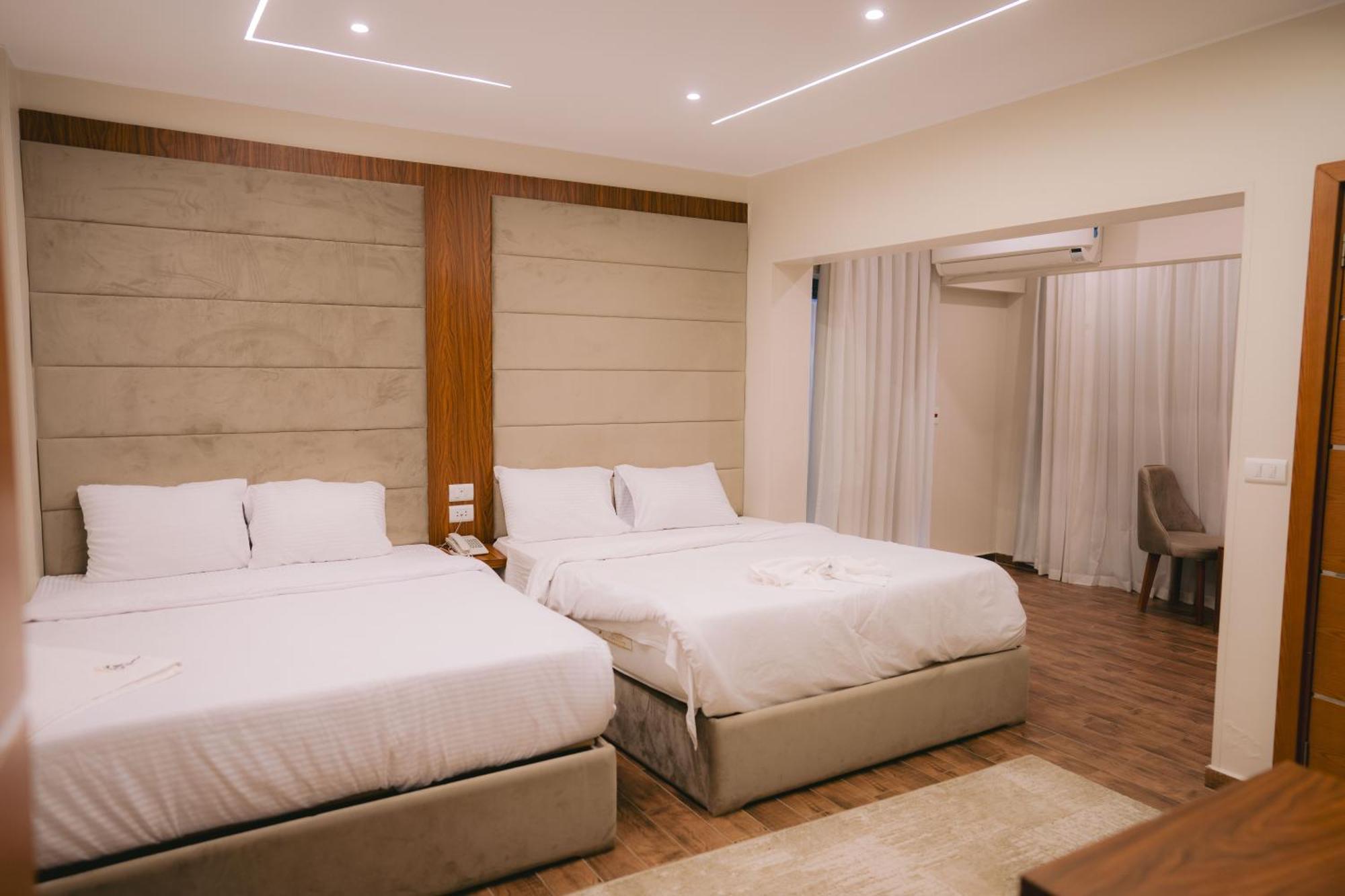 Tuya Pyramids Inn Kafrat al Jabal Екстер'єр фото