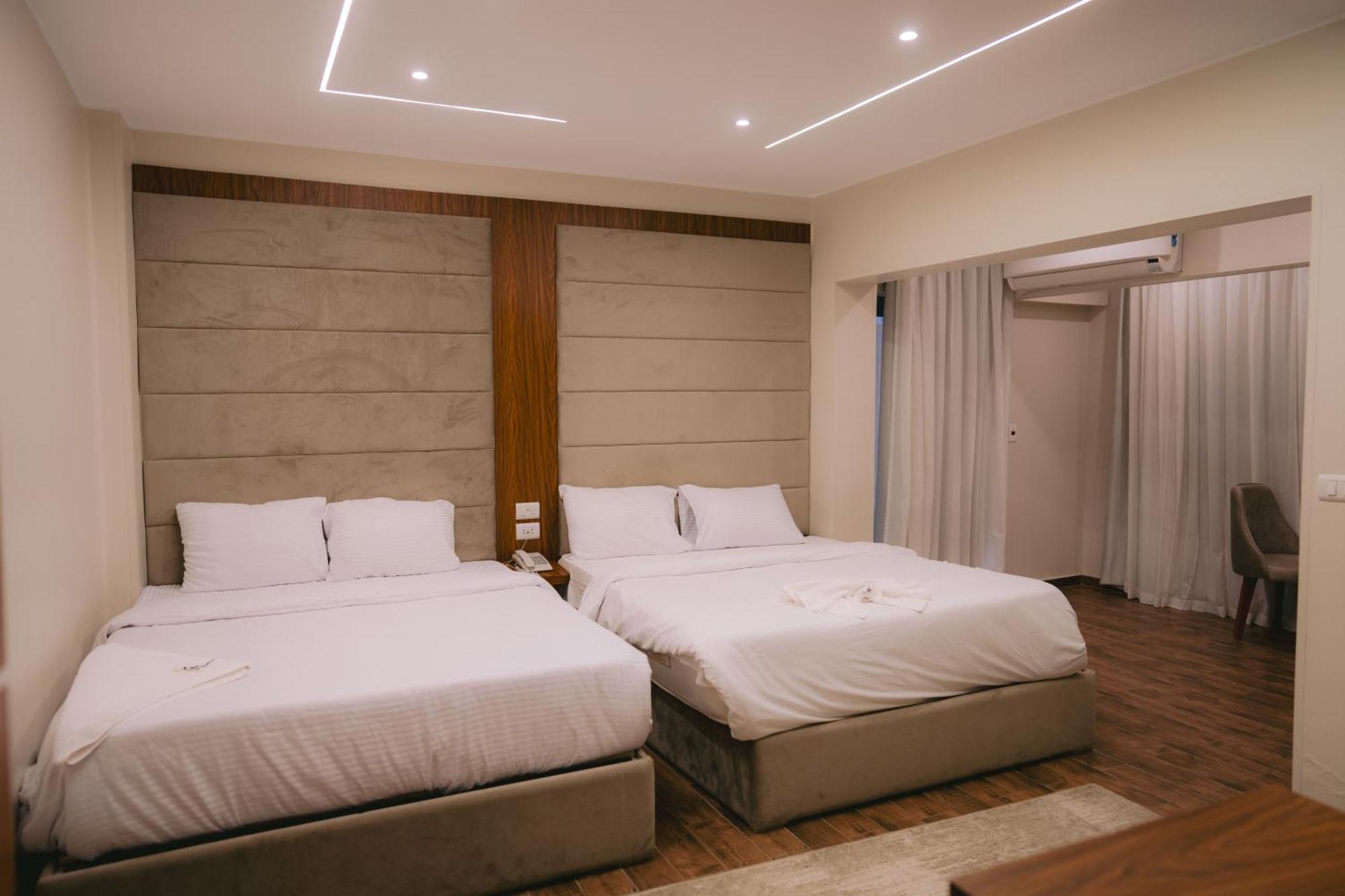 Tuya Pyramids Inn Kafrat al Jabal Екстер'єр фото